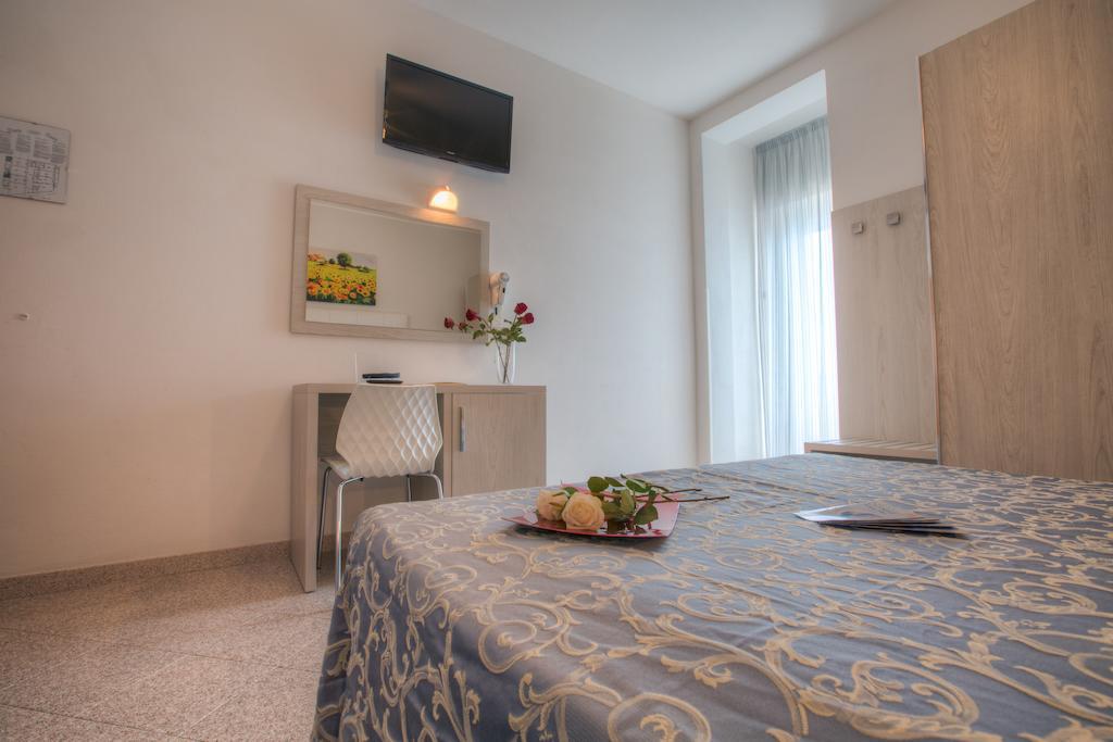 Hotel Olympia ガビッチェ・マーレ 部屋 写真
