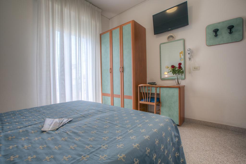 Hotel Olympia ガビッチェ・マーレ 部屋 写真