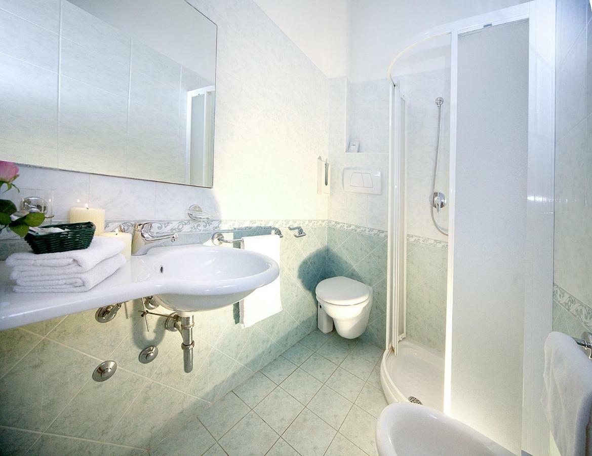 Hotel Olympia ガビッチェ・マーレ エクステリア 写真